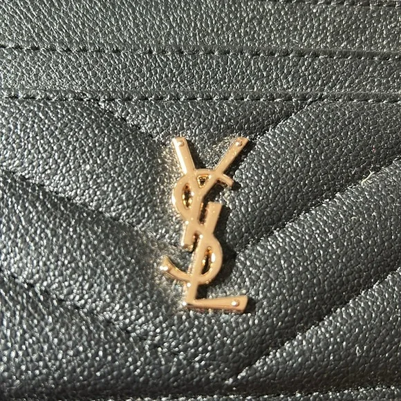 NWOT Designer Inspired Black Card Holder - Picture 2 of 3